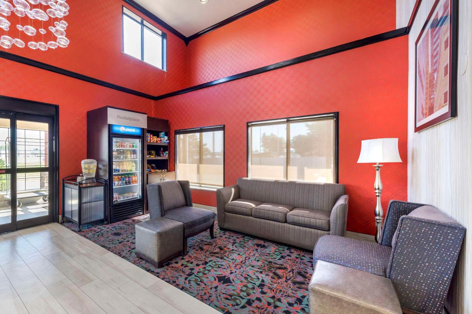 Comfort Suites Fairgrounds West Oklahoma City Buitenkant foto