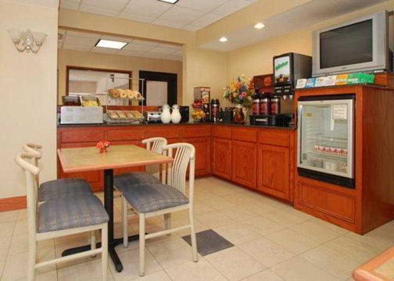 Comfort Suites Fairgrounds West Oklahoma City Buitenkant foto